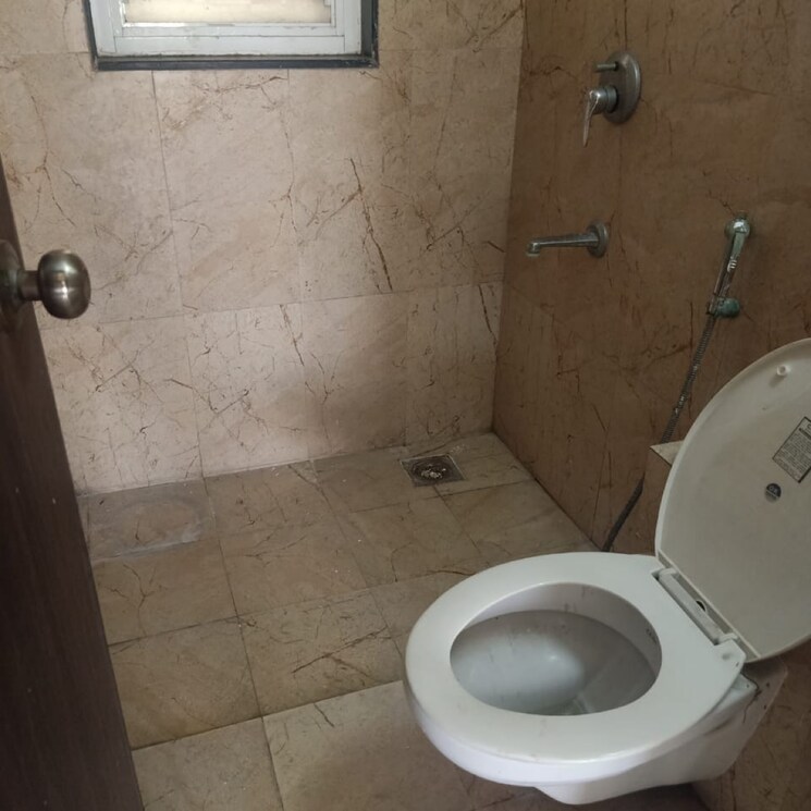 Bathroom, nandan-euphora 3 Bedroom 1500 Sq.Ft. Apartment In Tingre Nagar Pune 8076661