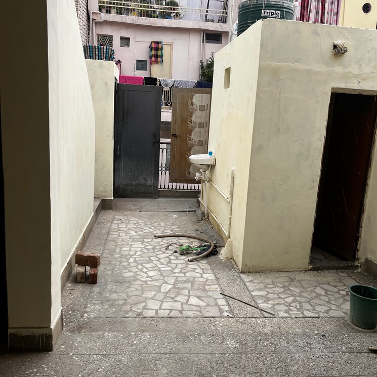 Other, shahdara 4 Bedroom 50 Sq.Yd. Independent House In Shahdara Delhi 8076662