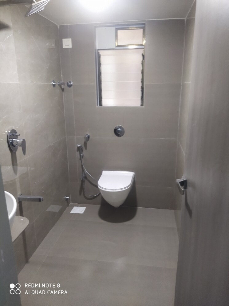 Bathroom, unique-estate 2 Bedroom 637 Sq.Ft. Apartment In Mira Road Thane 8076697