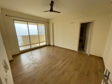 Room in 4 BHK Apartment at Bestech Park View Sanskruti, Sector 92 – for Rent
