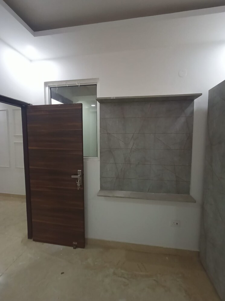 Bathroom, upsidc site b 3 Bedroom 90 Sq.Yd. Villa In Upsidc Site B Greater Noida 8076701