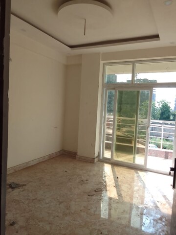 Parking in 3 BHK Villa at Upsidc Site B – for Sale