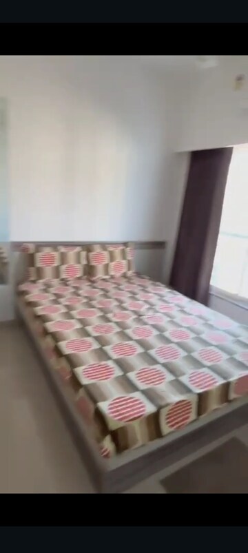 Bedroom in 2 BHK Apartment at Dimple 19 North, Kandivali West – for Rent