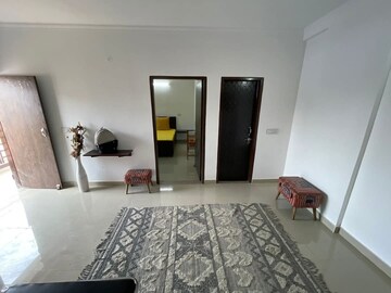 Bedroom in 1 BHK Builder Floor at Ardee City, Sector 52 – for Rent