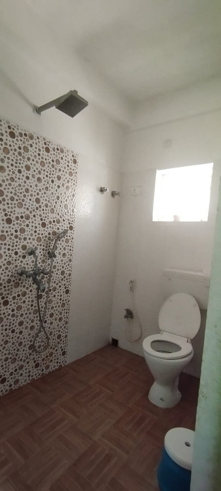 Bathroom, sd-tower 4 Bedroom 2200 Sq.Ft. Apartment In Keshtopur Kolkata 8076817