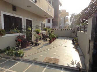 3.5 BHK Builder Floor For Rent in RWA Residential Society Sector 40 Gurgaon  8076855