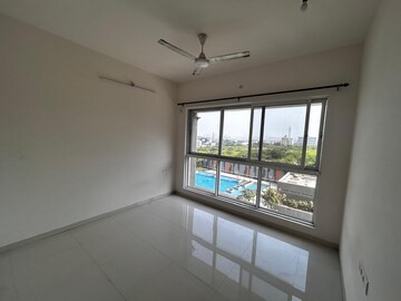 Room in 3 BHK Apartment at Godrej Hillside 2, Mahalunge – for Rent