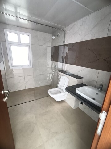 Bathroom in 4 BHK Apartment at Prestige Fairfield, Rmv 2nd Stage – for Rent