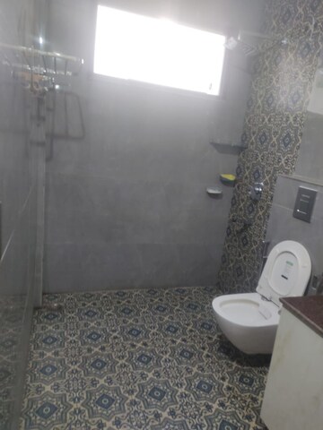 Bathroom in 1 RK Builder Floor at Unitech South City 1, South City 1 – for Rent