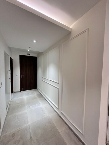 Building Lobby in 6+ BHK Independent House at Ansal Sushant Floors, Sushant Lok ii – for Sale