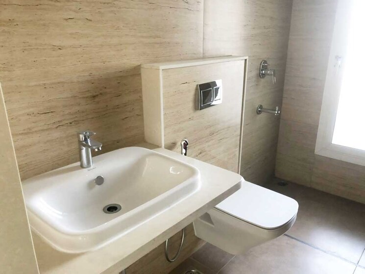 Bathroom, snn-clermont 4 Bedroom 3975 Sq.Ft. Apartment In Hebbal Bangalore 8077039