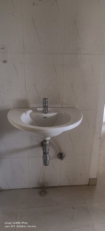 Bathroom in 1.5 BHK Apartment at Lodha Casa Rio, Dombivli East – for Rent