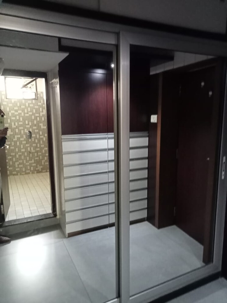 Other, naranpura 3 Bedroom 200 Sq.Yd. Apartment In Naranpura Ahmedabad 8077056