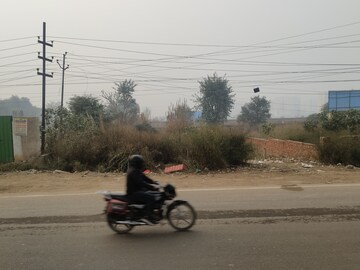  Industrial Plot – Exterior View View at Meerut Road - for Sale