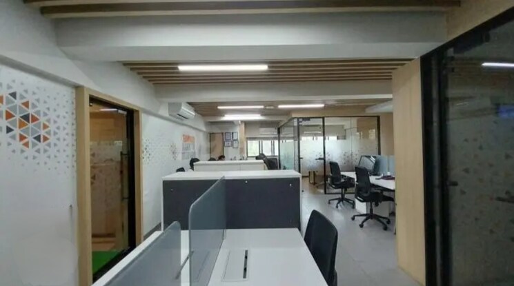 Team Area, crystal-palladian-207 Commercial Office Space 318 Sq.Ft. In Ghatkopar West Mumbai 8077082