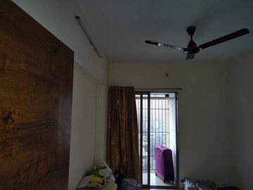 Bedroom in 3 BHK Apartment at Beauty Galms Apartment, Uthalsar – for Rent