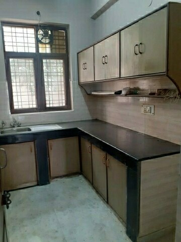 Kitchen in 2.5 BHK Builder Floor at SS The Lilac, Sector 49 – for Rent