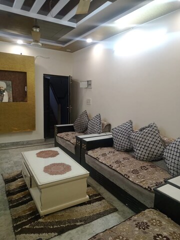 Bedroom in 2.5 BHK Apartment at Shakti Nagar – for Rent