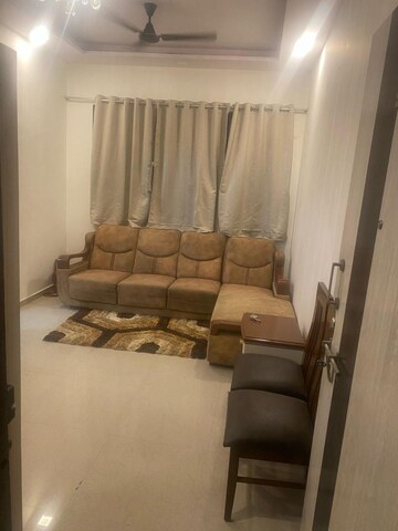 2 BHK Apartment For Rent in Om Sai Plaza, Ghodbunder Road