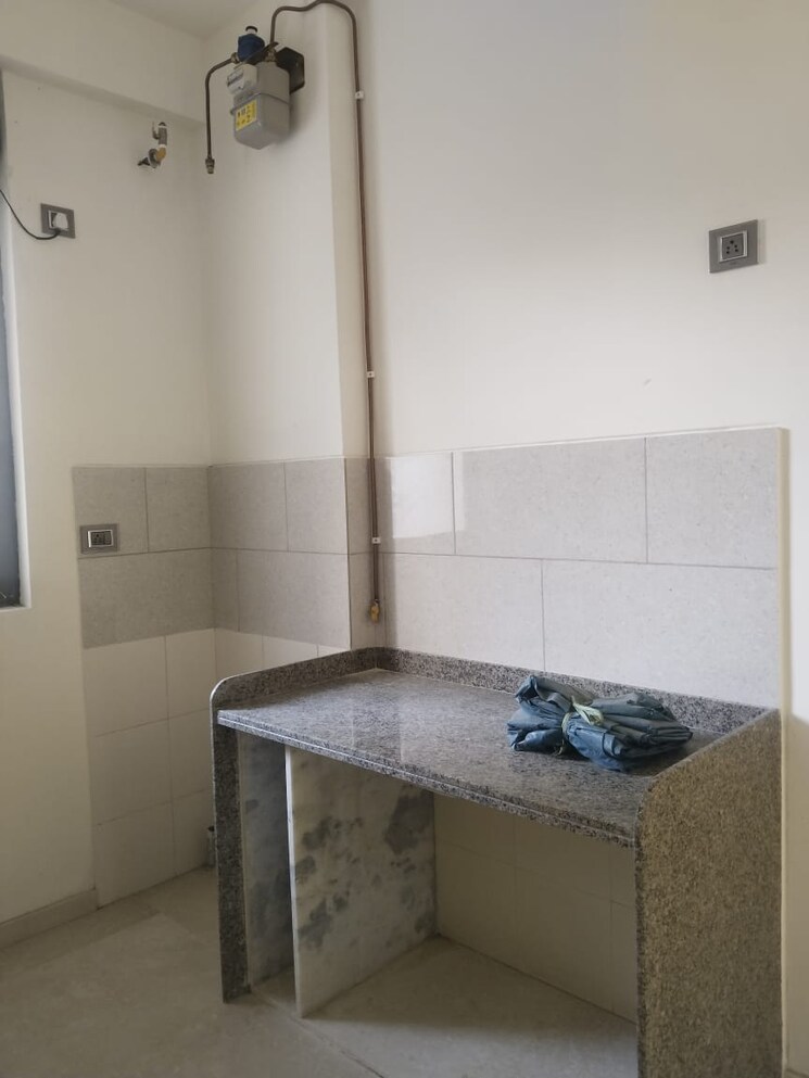 Kitchen, khar west 3 Bedroom 1150 Sq.Ft. Apartment In Khar West Mumbai 8077130