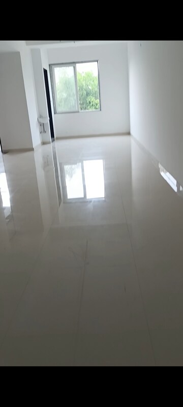  Shop – Exterior View View at Mumbai Naka - for Rent