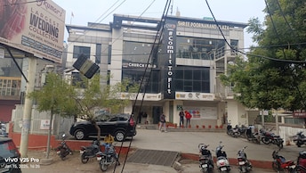 Commercial Office Space 4500 Sq.Ft. For Rent in Sanjay Place Agra  8077148