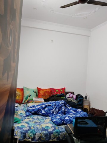 Bedroom in 6+ BHK Independent House at Jankipuram Extension – for Sale