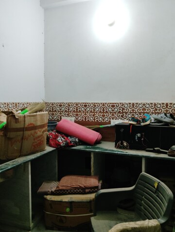 Furnished Amenities in 6+ BHK Independent House at Jankipuram Extension – for Sale