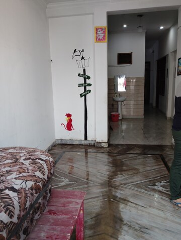 Bathroom in 6+ BHK Independent House at Jankipuram Extension – for Sale