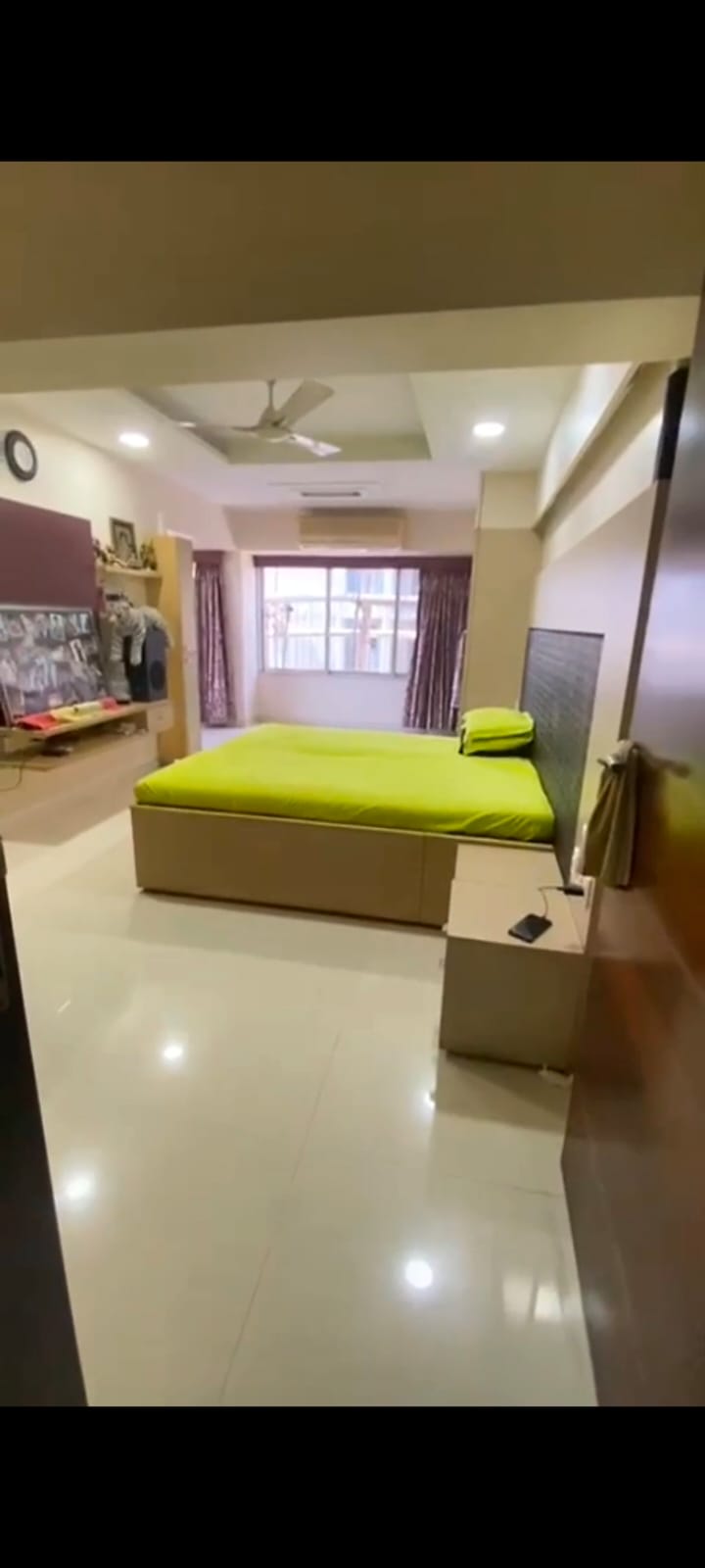 4 BHK + Servant Room Apartment For Sale in Satguru Tower