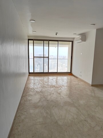 Room in 3 BHK Apartment at The Park Residency Andheri, Andheri West – for Sale