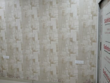 Furnished Amenities in 3 BHK Builder Floor at Sunny Enclave – for Sale