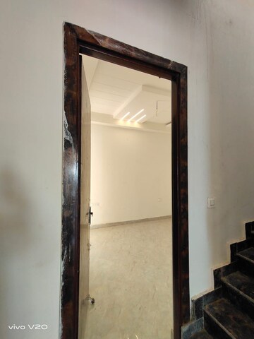 Room in 3 BHK Villa at Upsidc Site B – for Sale