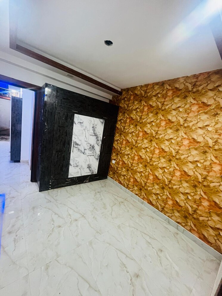 Bedroom, upsidc site b 3 Bedroom 120 Sq.Yd. Villa In Upsidc Site B Greater Noida 8077241