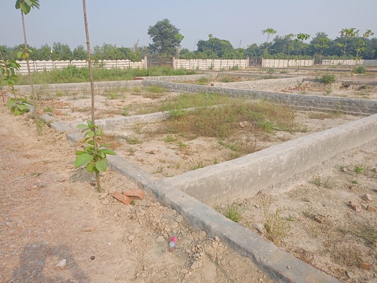undefined, upsidc site b  100 Sq.Yd. Plot In Upsidc Site B Greater Noida 8077249