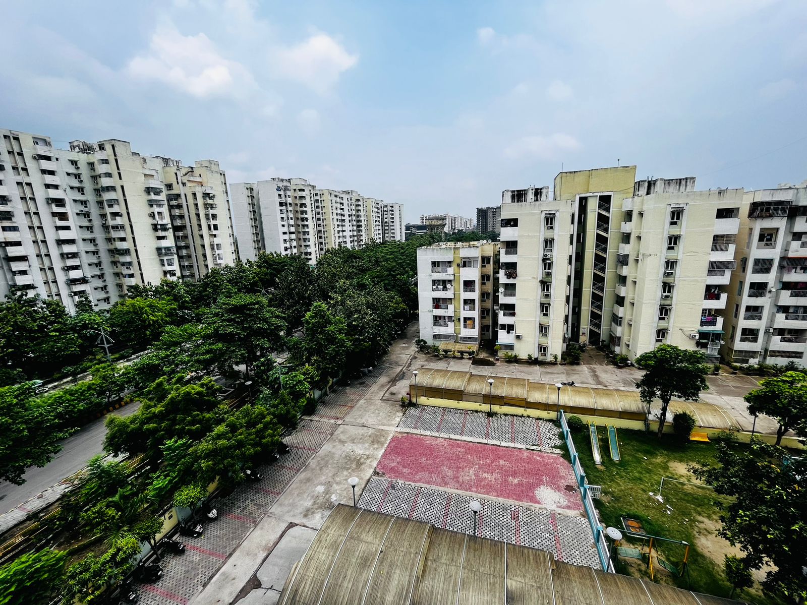 2.5 BHK + Study Room Apartment For Sale in Betwa Apartment