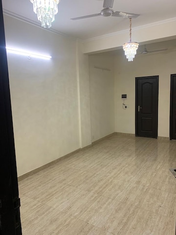 Room in 3.5 BHK Villa at AKJ Novel Valley, Sector 16b Greater Noida – for Rent