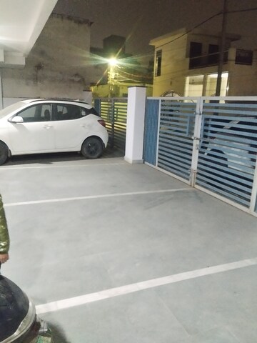 Parking in 2 BHK Independent House at Kamta – for Rent