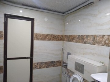 Furnished Amenities in 2 BHK Builder Floor at Unitech Fresco, Sector 50 – for Rent