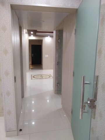 Building Lobby in 2 BHK Builder Floor at Unitech Fresco, Sector 50 – for Rent