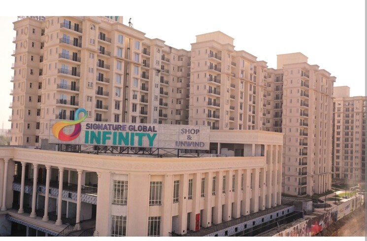 Exterior View, signature-the-serenas 2 Bedroom 724 Sq.Ft. Apartment In Sohna Sector 36 Gurgaon 8077337