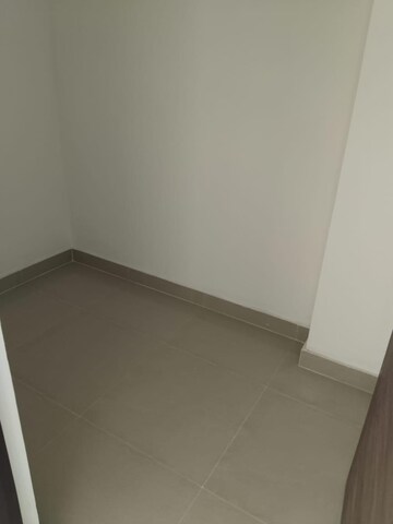 Room in 3 BHK Apartment at Onella Sai Kohinoor, Faizabad Road – for Rent