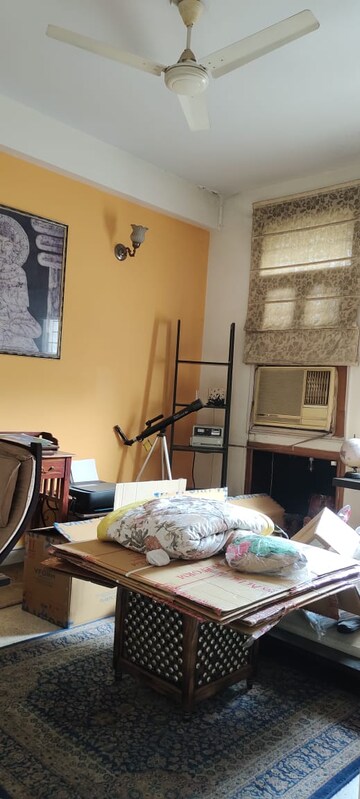 Living Room in 3 BHK Builder Floor at Unitech South City II, Sector 50 – for Rent