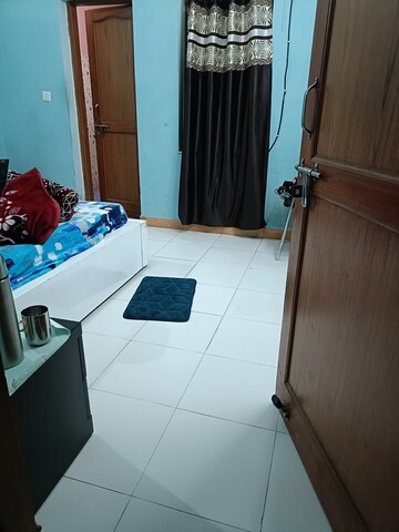 Master Bedroom in 2 BHK Builder Floor at Ansal Plaza Sector-23, Sector 23 – for Rent