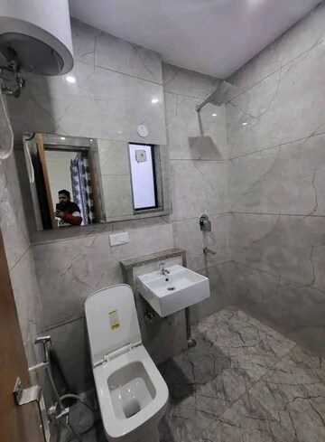 Bathroom in 3 BHK Builder Floor at Ansal Plaza Sector-23, Sector 23 – for Rent