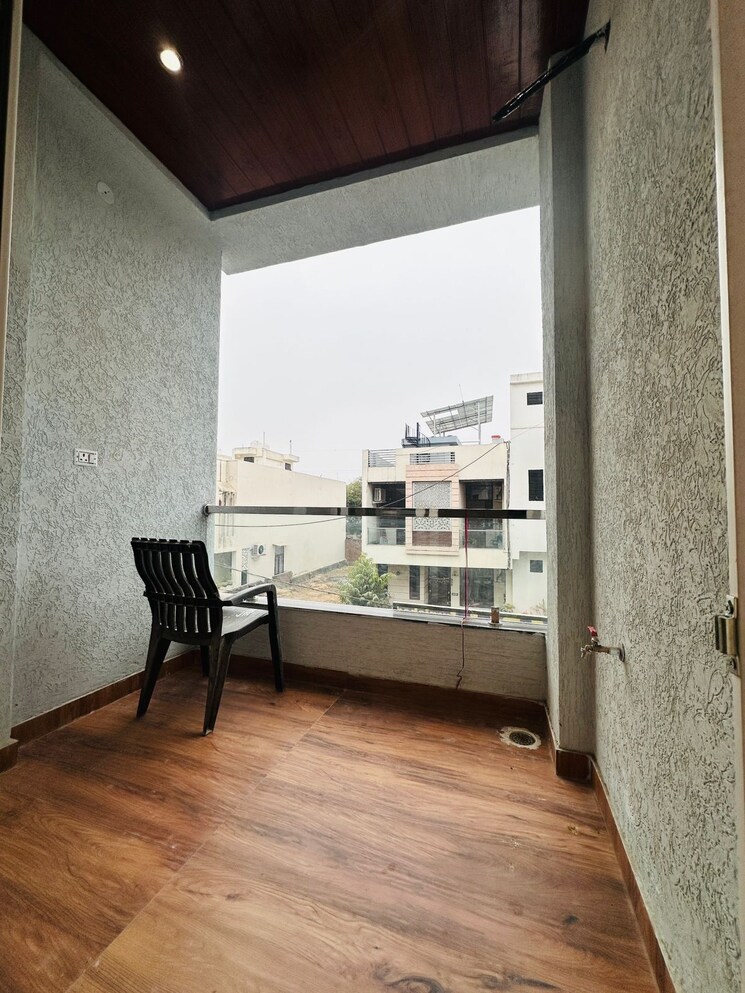  Parking, mansarovar extension 4 Bedroom 2600 Sq.Ft. Villa In Mansarovar Extension Jaipur 8077417