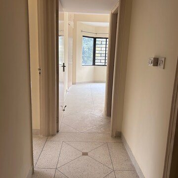 Building Lobby in 3.5 BHK Apartment at Unitech Palms, South City 1 – for Rent