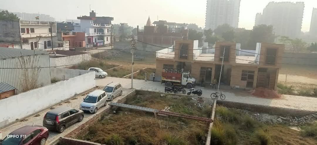 Plot For Sale in Shiva Film City