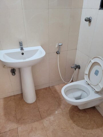 Master Bedroom in 3 BHK Apartment at Devashree Park, Kolshet Road – for Sale