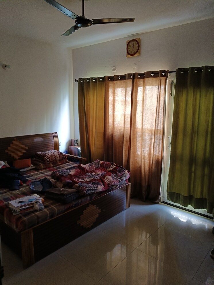 Bedroom, sushma-urban-views 3 Bedroom 1850 Sq.Ft. Apartment In Ghazipur Zirakpur 8077504